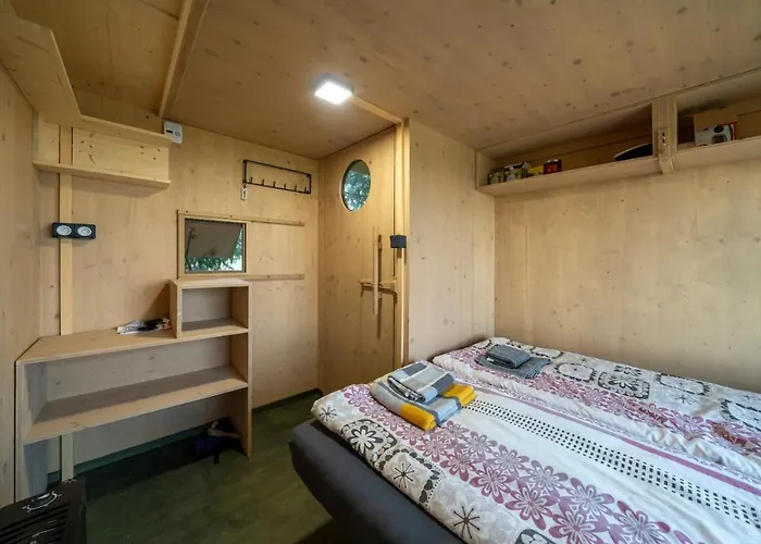Obytny Posed Sach Luxury tent Dacice